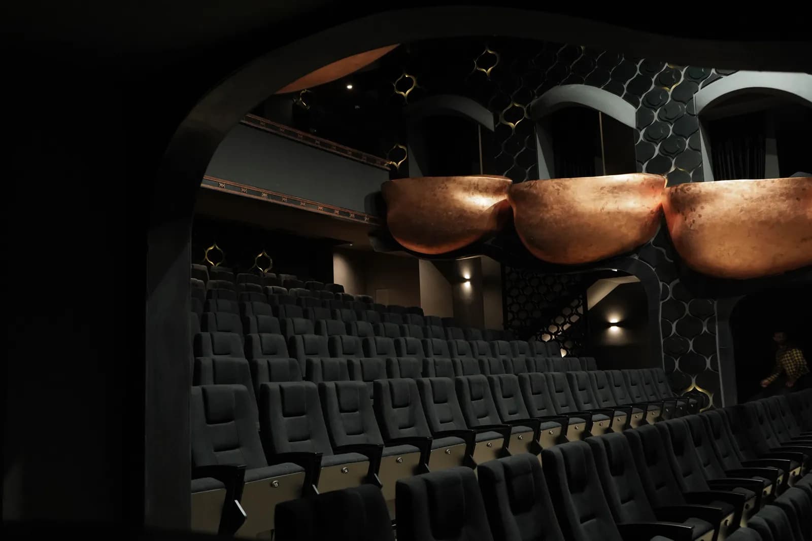 Teatri "Astrit Sula"